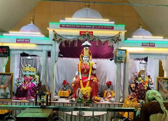 Gayatri Mandir, Navsari